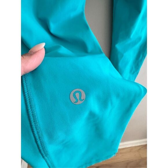 Lululemon Speed Tight Leggings, Cropped 21”, Size 6 - Picture 3 of 7